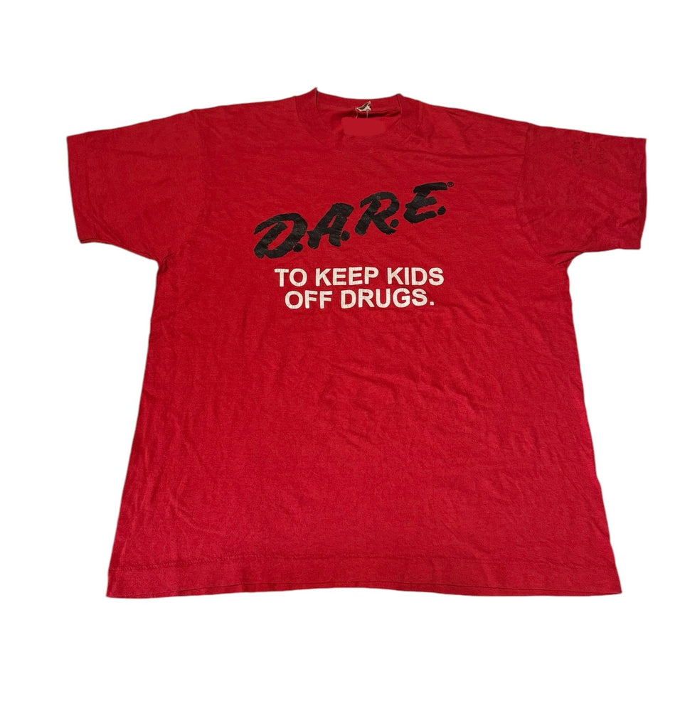 Vintage Red D.A.R.E Keep Kids Off Drugs T-shirt (M-L) – Route 66 Sydney Vintage Red D.A.R.E Keep Kids Off Drugs T-shirt (M-L) – Route 66 Sydney