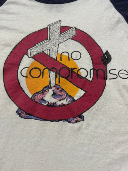 Vintage No Compromise Raglan (L)